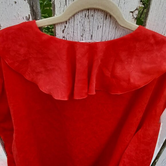 Vintage Red Flouncy Blouse - Picture 3 of 7